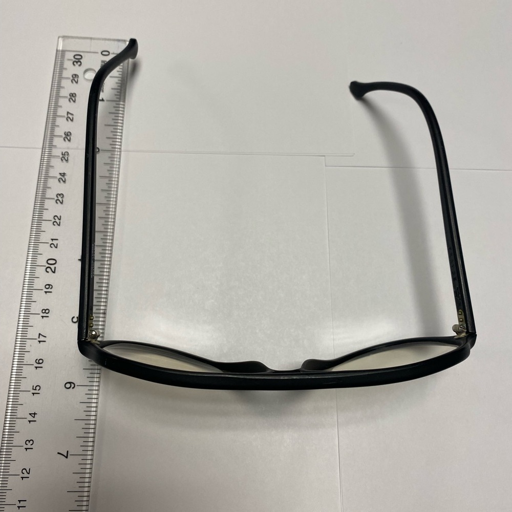 Ray-Ban Black Aviator Sunglasses with Light Tinted Lenses - Picture 8 of 9